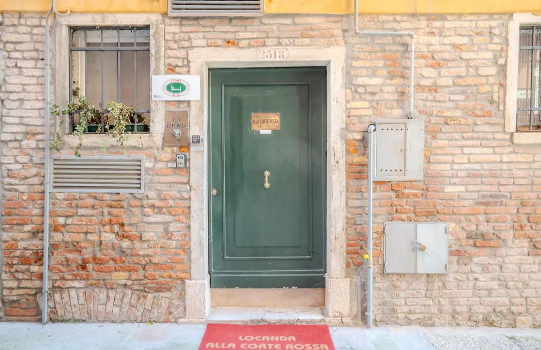 Alla Corte Rossa-1